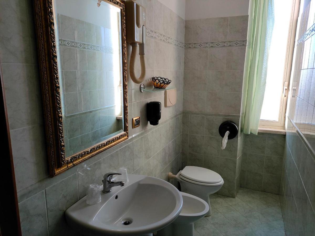 Hotel Parco Dei Principi Anzio Kültér fotó
